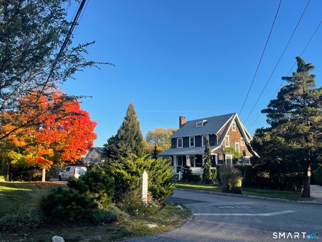 2 Sunwich Road, Norwalk, CT 06853