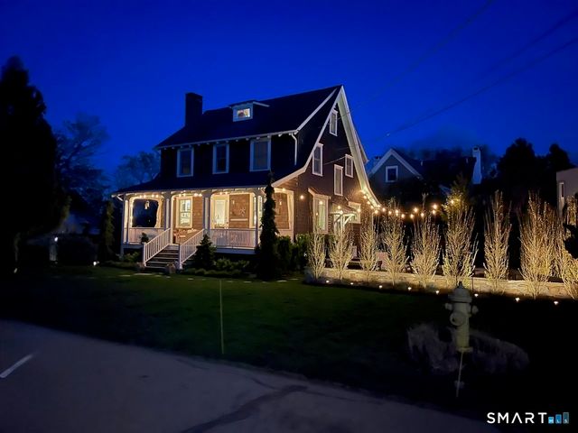 2 Sunwich Road, Norwalk, CT 06853