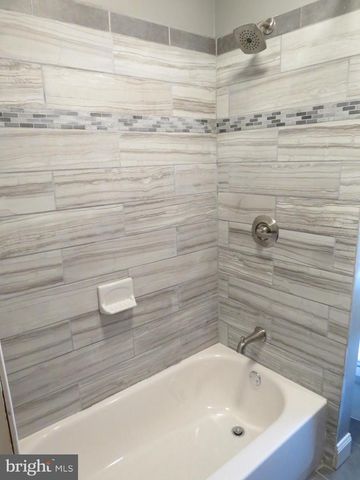 240 PENSDALE ST, Philadelphia, PA 19128