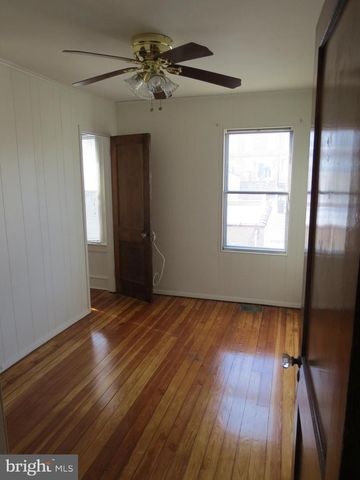 240 PENSDALE ST, Philadelphia, PA 19128