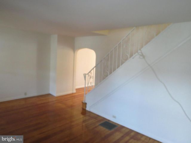 240 PENSDALE ST, Philadelphia, PA 19128