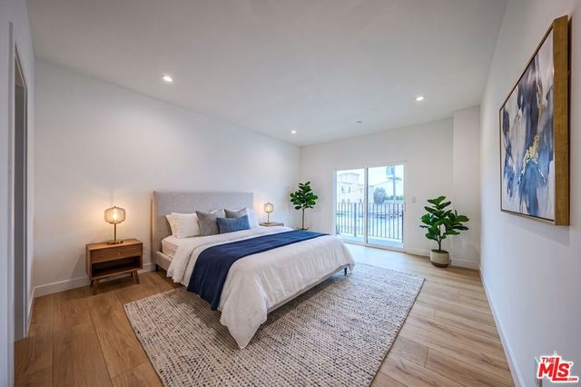 1525 S Carmelina Avenue 1525, Los Angeles, CA 90025