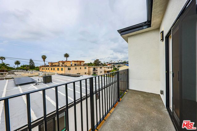 1525 S Carmelina Avenue 1525, Los Angeles, CA 90025