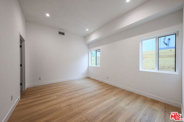 1525 S Carmelina Avenue 1525, Los Angeles, CA 90025