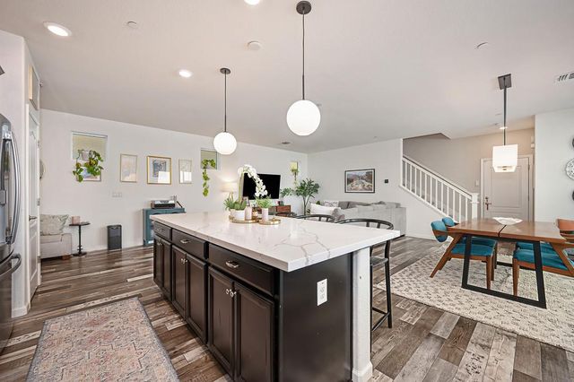 3105 Club Center Dr, Sacramento, CA 95835