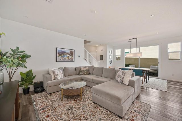 3105 Club Center Dr, Sacramento, CA 95835