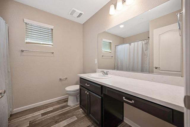 3105 Club Center Dr, Sacramento, CA 95835