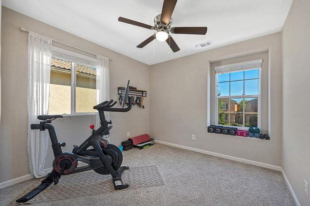 3105 Club Center Dr, Sacramento, CA 95835