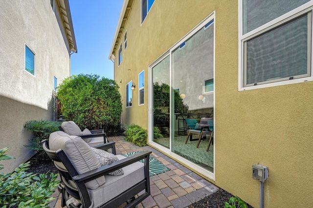 3105 Club Center Dr, Sacramento, CA 95835