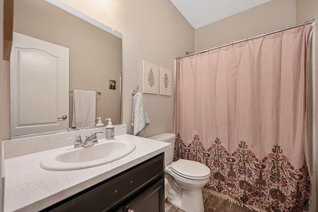 3105 Club Center Dr, Sacramento, CA 95835