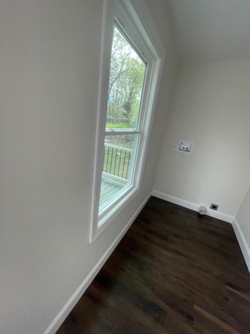 1063 Precinct PL, Huddleston, VA 24104