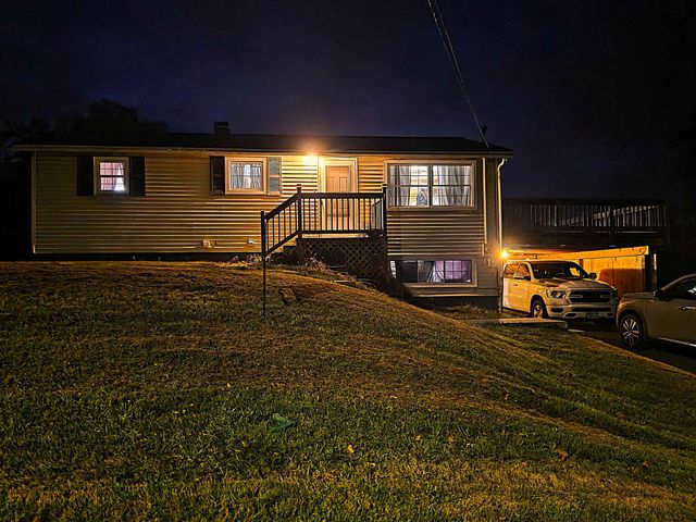 7 Westwood Parkway, Barre City, VT 05641