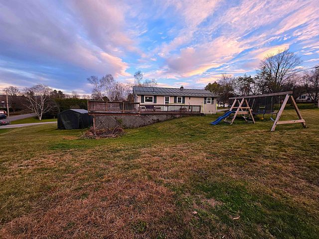 7 Westwood Parkway, Barre City, VT 05641