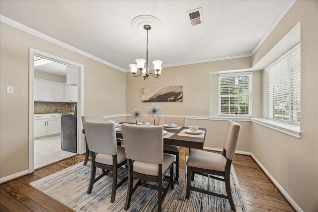 11007 Ella Lee Lane, Houston, TX 77042