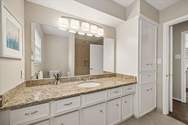 11007 Ella Lee Lane, Houston, TX 77042