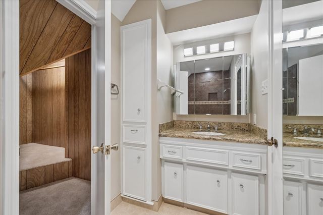 11007 Ella Lee Lane, Houston, TX 77042