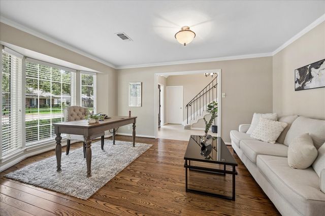 11007 Ella Lee Lane, Houston, TX 77042