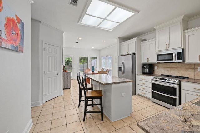 15513 Rivermist Ave, Baton Rouge, LA 70817