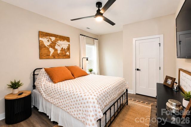 208 Tetcott Street, Mooresville, NC 28115