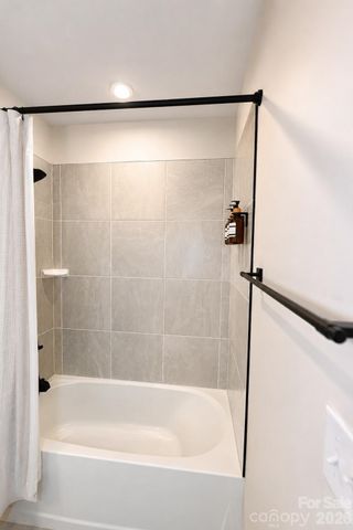 208 Tetcott Street, Mooresville, NC 28115