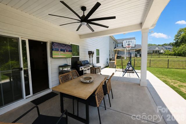208 Tetcott Street, Mooresville, NC 28115