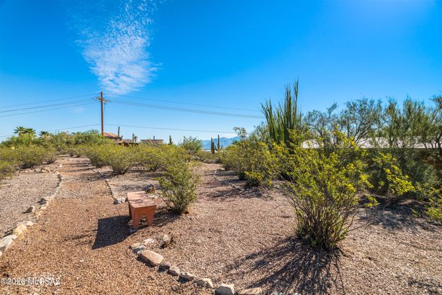 4941 N Tortolita Road, Tucson, AZ 85745