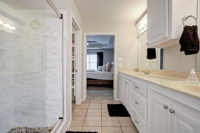 768 W Windmill Court, Mustang, OK 73064