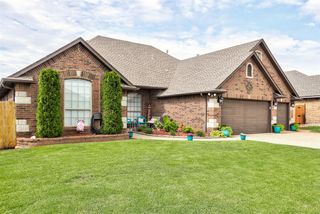 768 W Windmill Court, Mustang, OK 73064