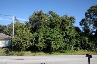 2912 1st ST W, Lehigh Acres, FL 33971
