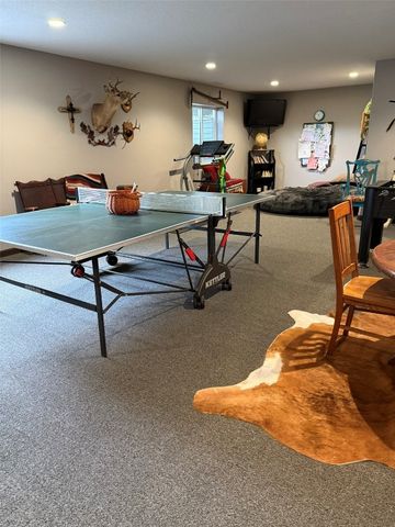 622 Prairie Hill Drive, Atkins, IA 52206