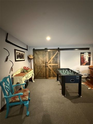 622 Prairie Hill Drive, Atkins, IA 52206