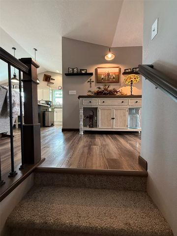 622 Prairie Hill Drive, Atkins, IA 52206