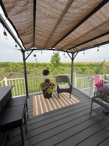 622 Prairie Hill Drive, Atkins, IA 52206