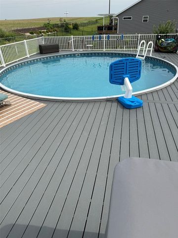 622 Prairie Hill Drive, Atkins, IA 52206