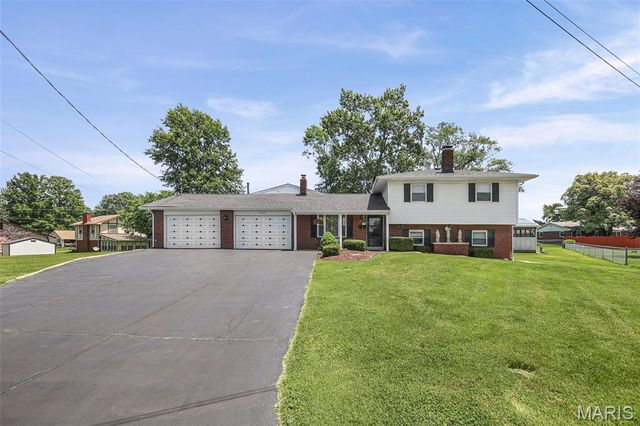 200 Rosemary Drive, Collinsville, IL 62234
