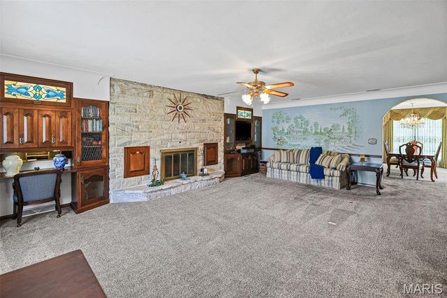 200 Rosemary Drive, Collinsville, IL 62234