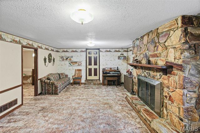 200 Rosemary Drive, Collinsville, IL 62234