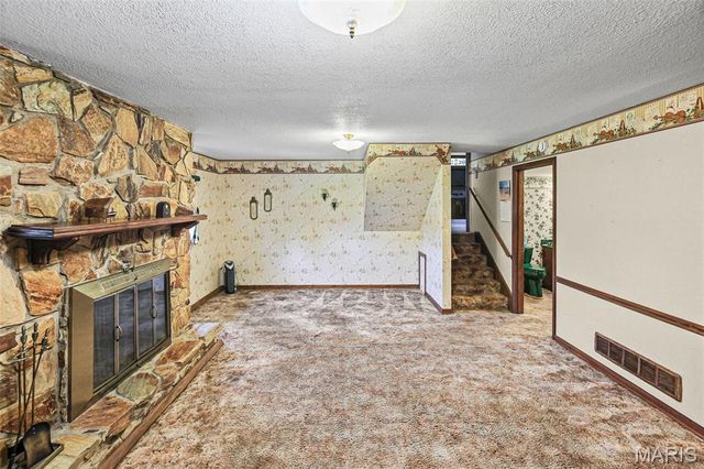 200 Rosemary Drive, Collinsville, IL 62234