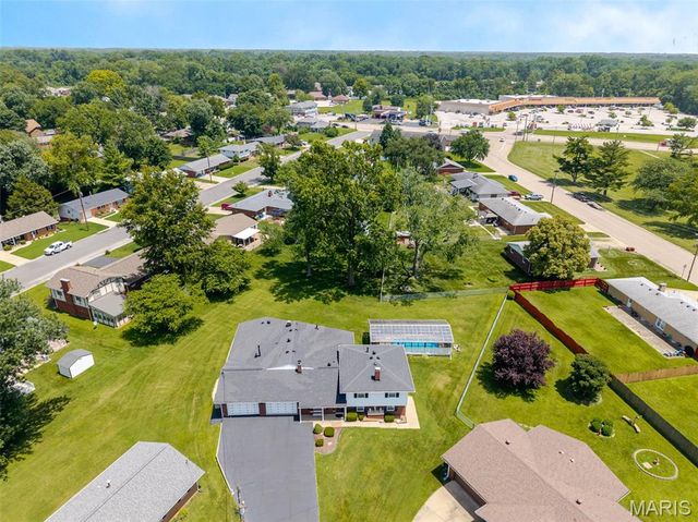 200 Rosemary Drive, Collinsville, IL 62234
