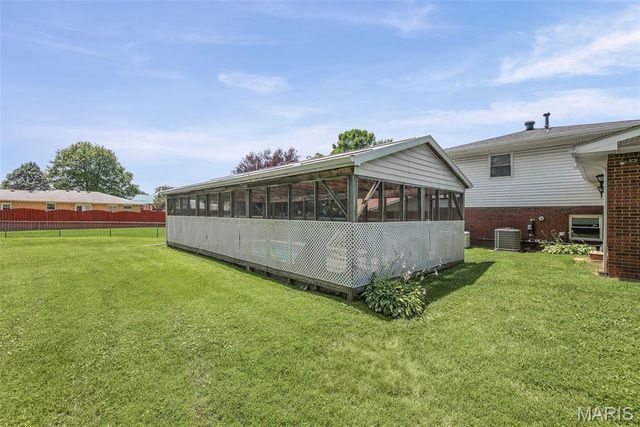 200 Rosemary Drive, Collinsville, IL 62234