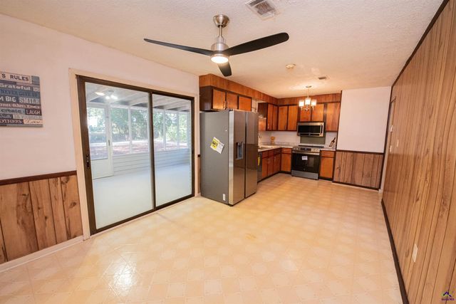 111 Briarwood Drive, Warner Robins, GA 31093