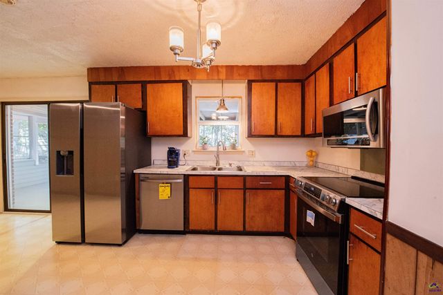 111 Briarwood Drive, Warner Robins, GA 31093