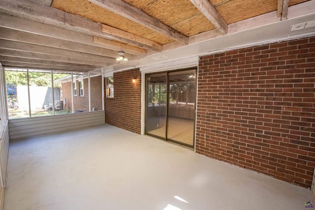 111 Briarwood Drive, Warner Robins, GA 31093