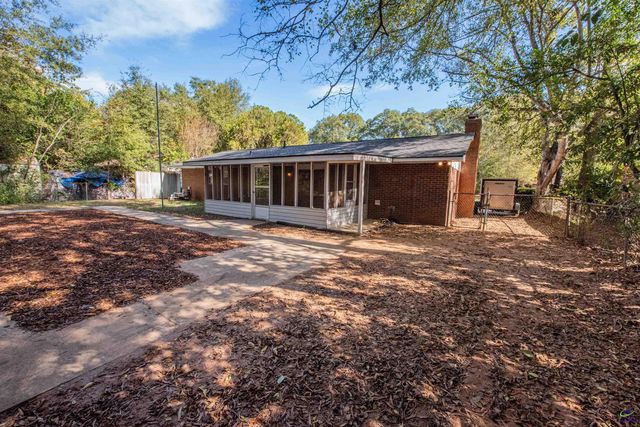 111 Briarwood Drive, Warner Robins, GA 31093