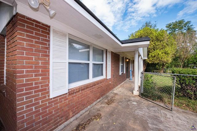 111 Briarwood Drive, Warner Robins, GA 31093