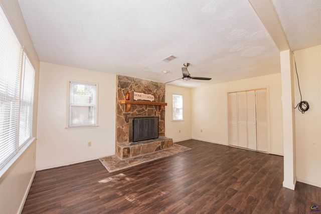 111 Briarwood Drive, Warner Robins, GA 31093
