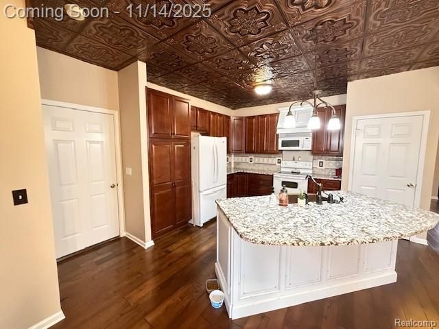 1075 Crystal Wood Drive, Davison, MI 48423