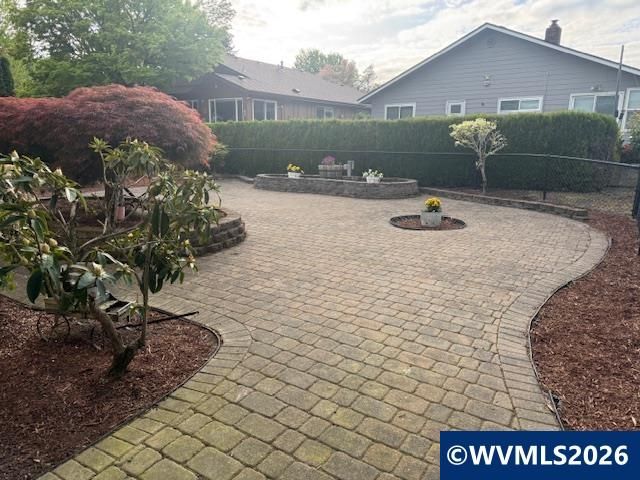 3218 Oakcrest Dr NW, Salem, OR 97304