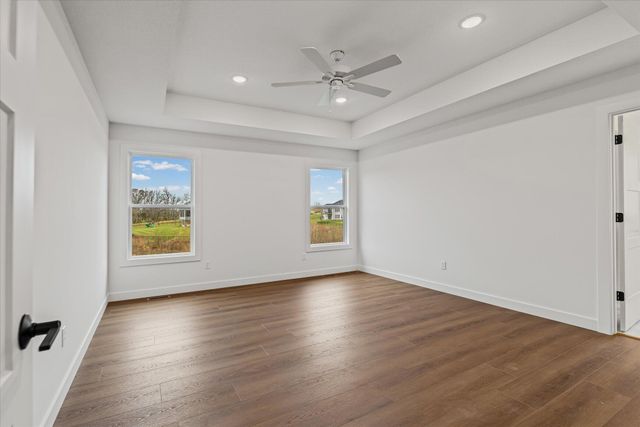 210 HELLWIG LN, Columbia, MO 65203