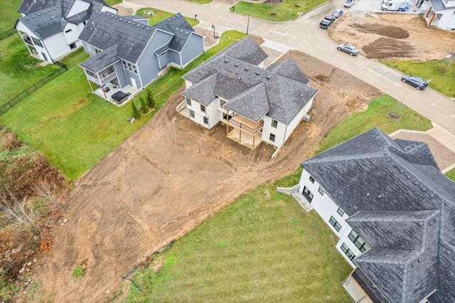 210 HELLWIG LN, Columbia, MO 65203